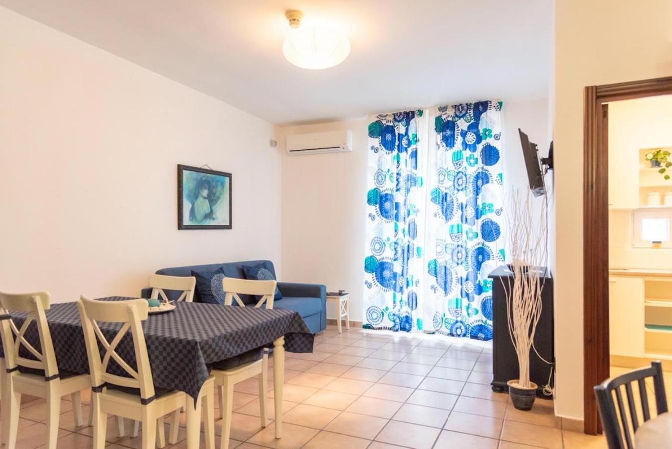 Blu Sun Apartment in Complesso Riva del Sole Giovinazzo Esterno foto
